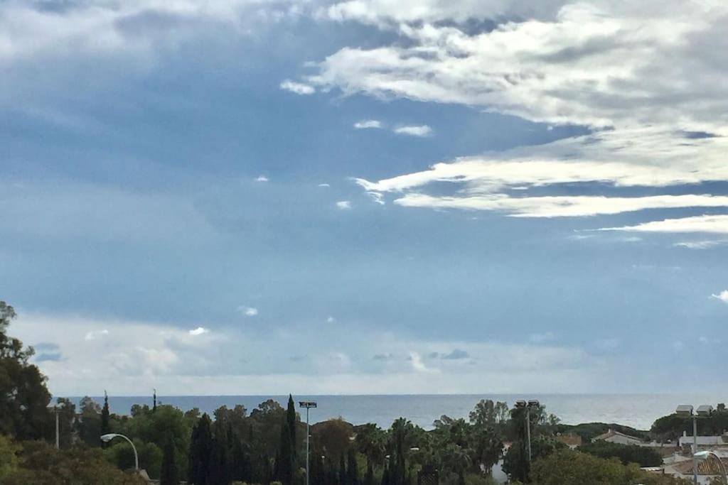 Ferienhaus Sea View In Marbella